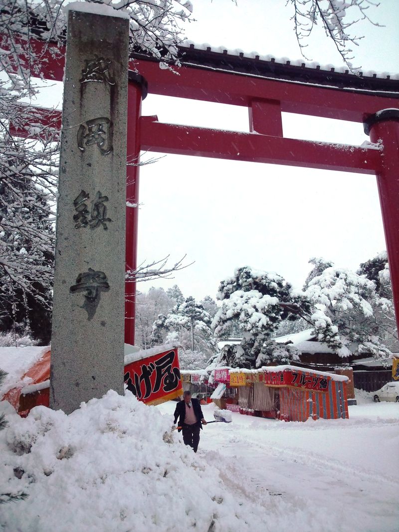 22年１２月３１日八幡宮 004